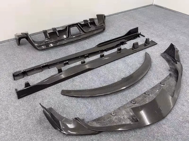 Vendita calda labbro anteriore secco in carbonio gonne laterali spoiler diffusore posteriore per Supra A90