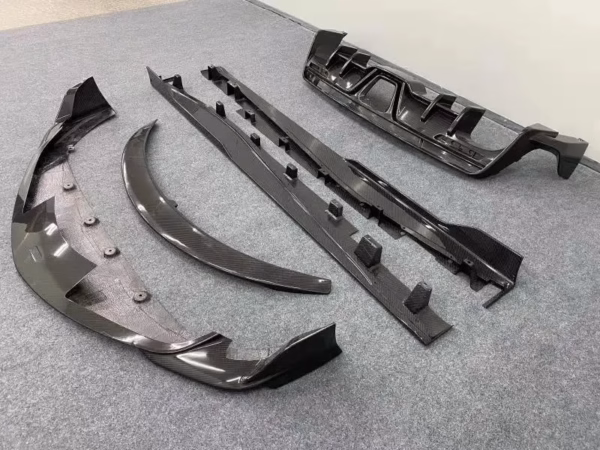 Heißer Verkauf trockener Carbon Frontlippe Seitenschweller Heckdiffusor Spoiler für Supra A90